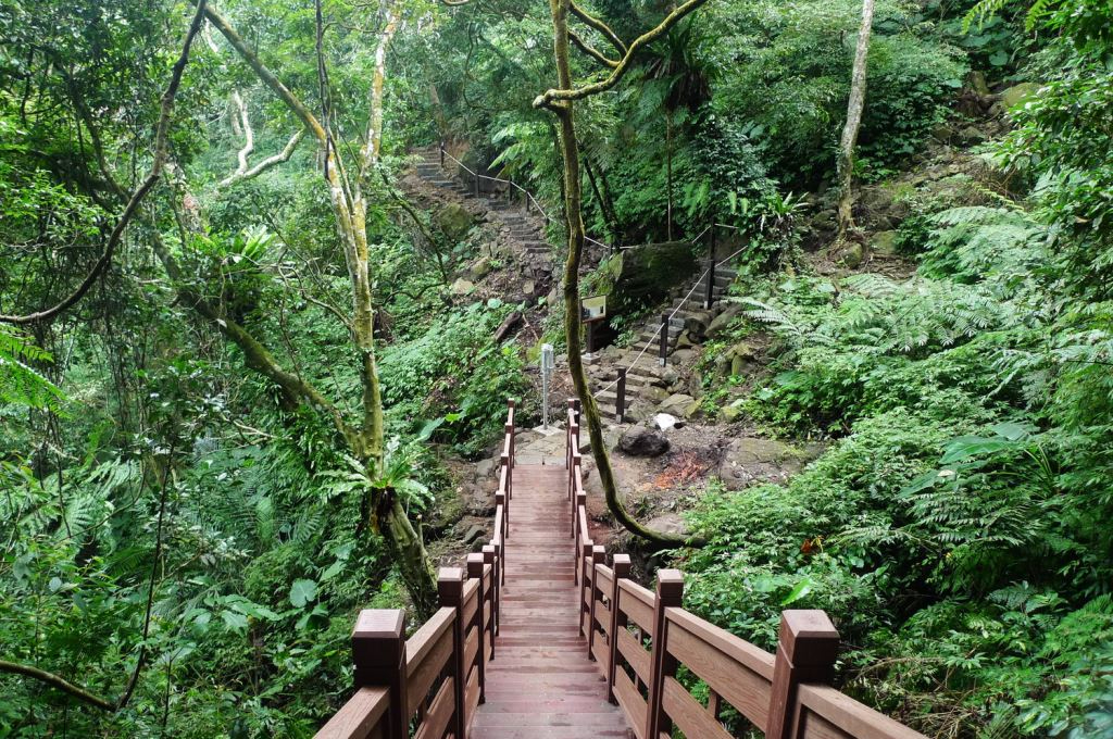 金龜岩、猴洞步道